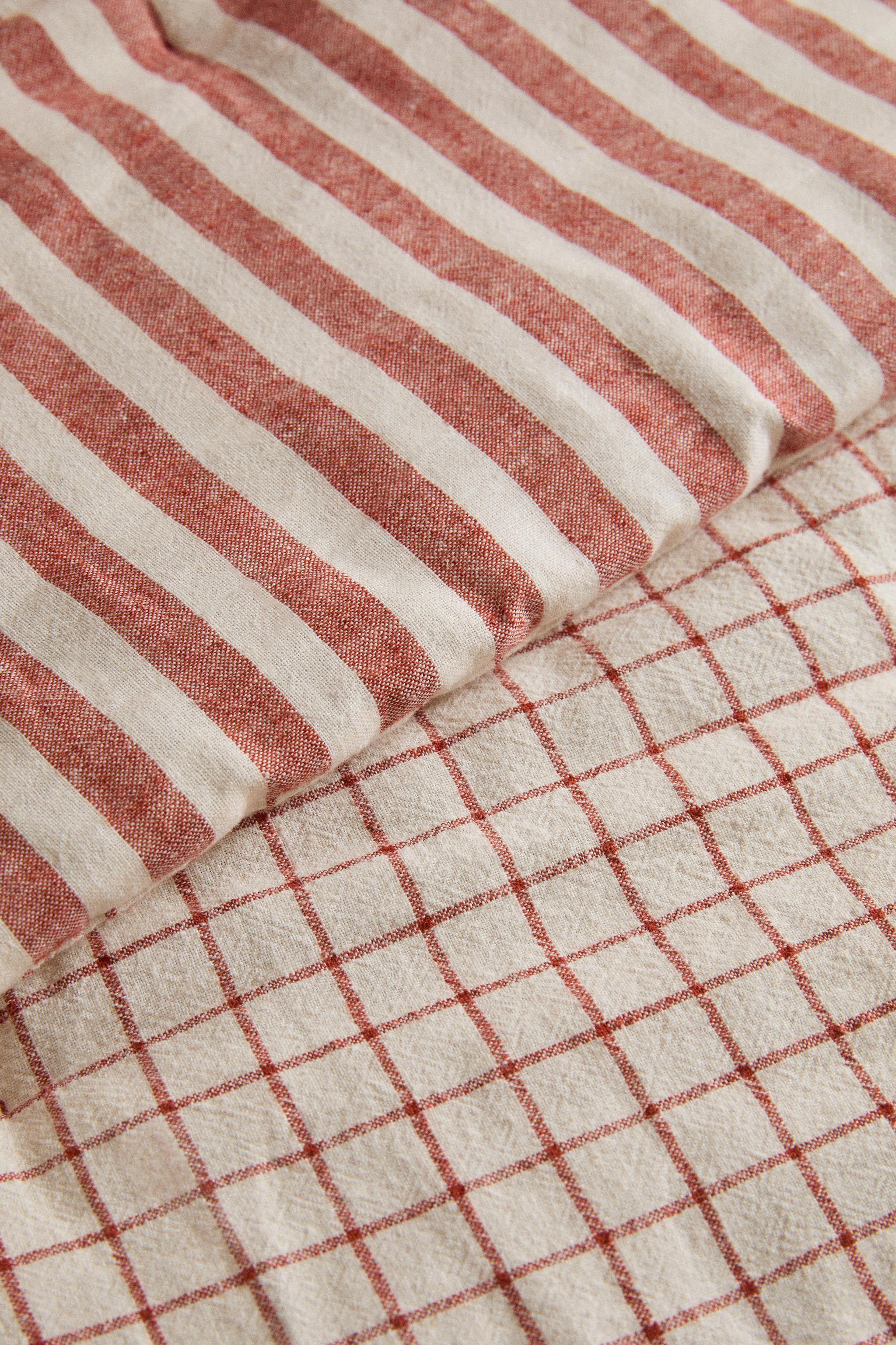 KIDS' LINEN AND COTTON STRIPED QUILT